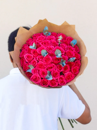 True Love Cupid Love - To express a love that knows no bounds, send a bouquet that's equally as limitless. This exquisite display is the perfect way to send your love to someone special. Beautifully arranged, wrapped and delivered in our signature bag with flower food and care instructions.
