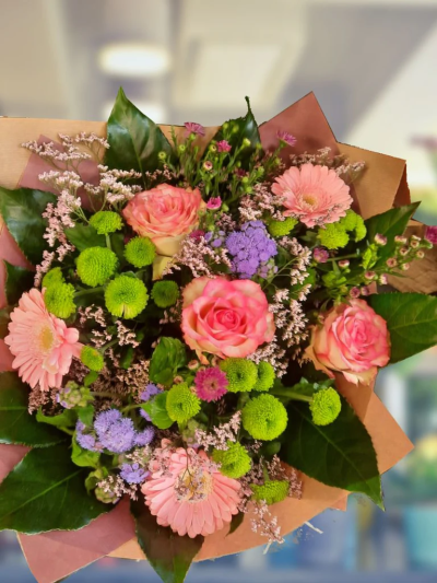 Peach Sherbet Hand-tied - This is a truly spectacular combination of blooms. It’s a popular choice too - these flowers are firm favourites and work together beautifully. Simple, and very stylish, this hand-tied bouquet is a fabulous gift.

The image shows Large Size

Please note: for seasonal and other supply reasons, we may occasionally substitute some of the blooms shown in the image. We will always try to be true to the bouquet's colour coordination, style, and shape and guarantee to give you the full value paid. If you have any queries, please email or call us and we would be delighted to confirm availability and explain alternatives. See the 'Contact Us' section.
